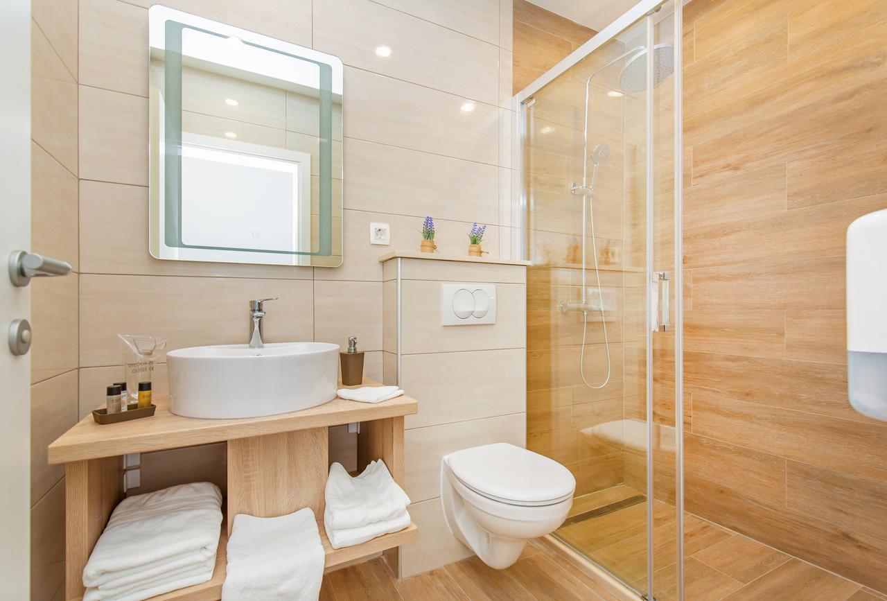 Boutique Flamingo B&B Mlini Luaran gambar